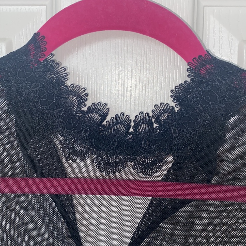 Intermix Blouse - Picture 3 of 5